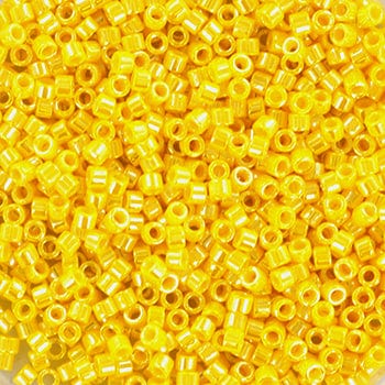 miyuki beads Miyuki Delica Perler, DB1562, Opaque Luster Canary, 11/0